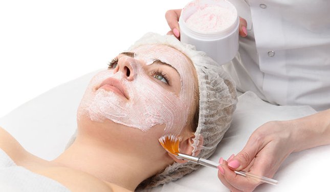 Chemical Skin Peels Training Courses With Helen Mcguinness