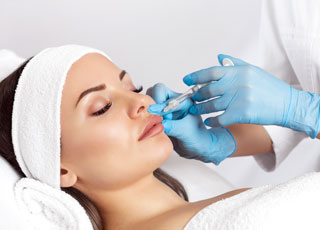 Advanced Cosmetic Procedures Training course - Skin Peels Treatment Image